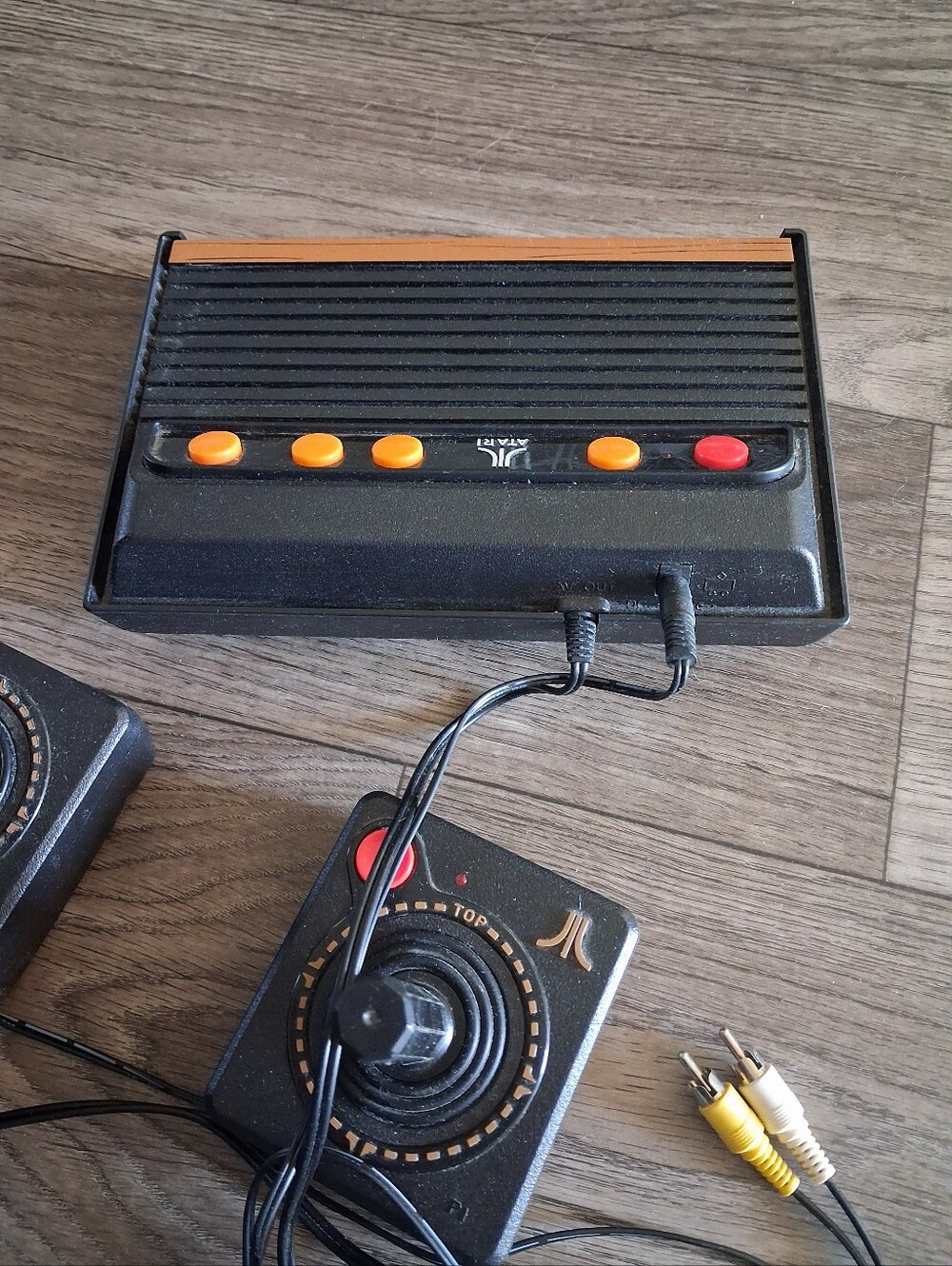 Atari Flashback 5 Console - Picture 5 of 7